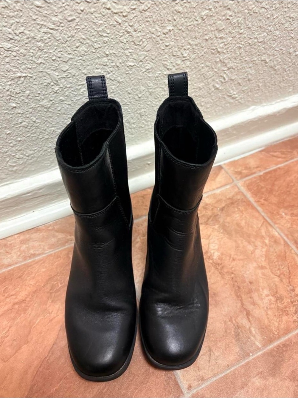 Timberland Black Leather Chelsea-Style Ankle Boots